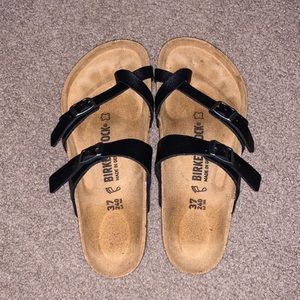 Birkenstock’s size 37